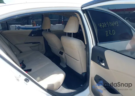 2017 Honda Accord Ex z USA, uszkodzony, nr VIN 1HGCR2F71HA044681